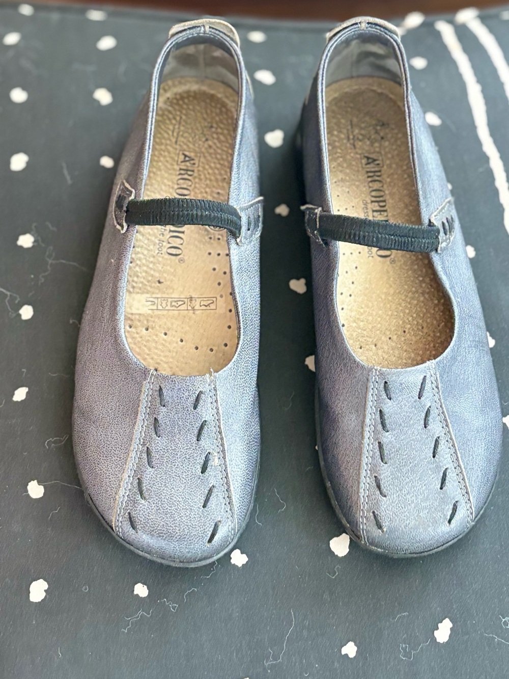 Arcopedico Mary Jane Flats in Metallic grey